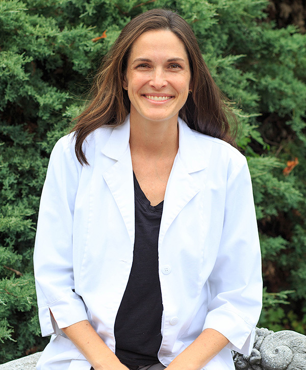 Dr. Sara Farmer, DVM